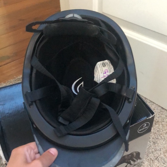 Devon Aire Riding helmet - Picture 4 of 7